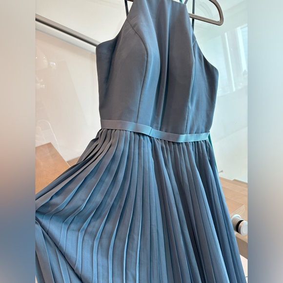Davids Bridal Bridesmaid Dress Steel Blue Sz 4 Chiffon Halter Neck Pleated Skirt - Picture 5 of 16